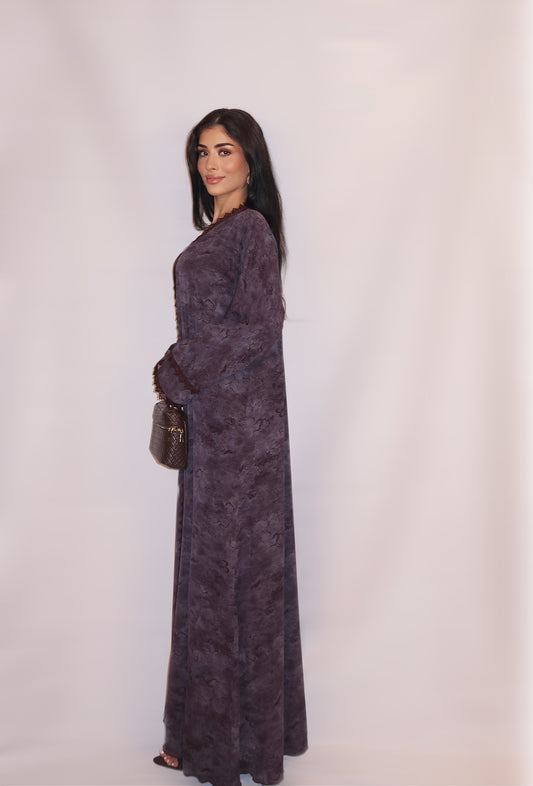 Al Anoud abaya, grey and burgundy, detail 6