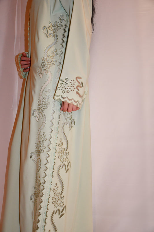 Buthaina abaya, soft pistachio green, detail 2