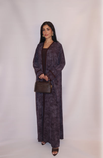 Al Anoud abaya, grey and burgundy, detail 3
