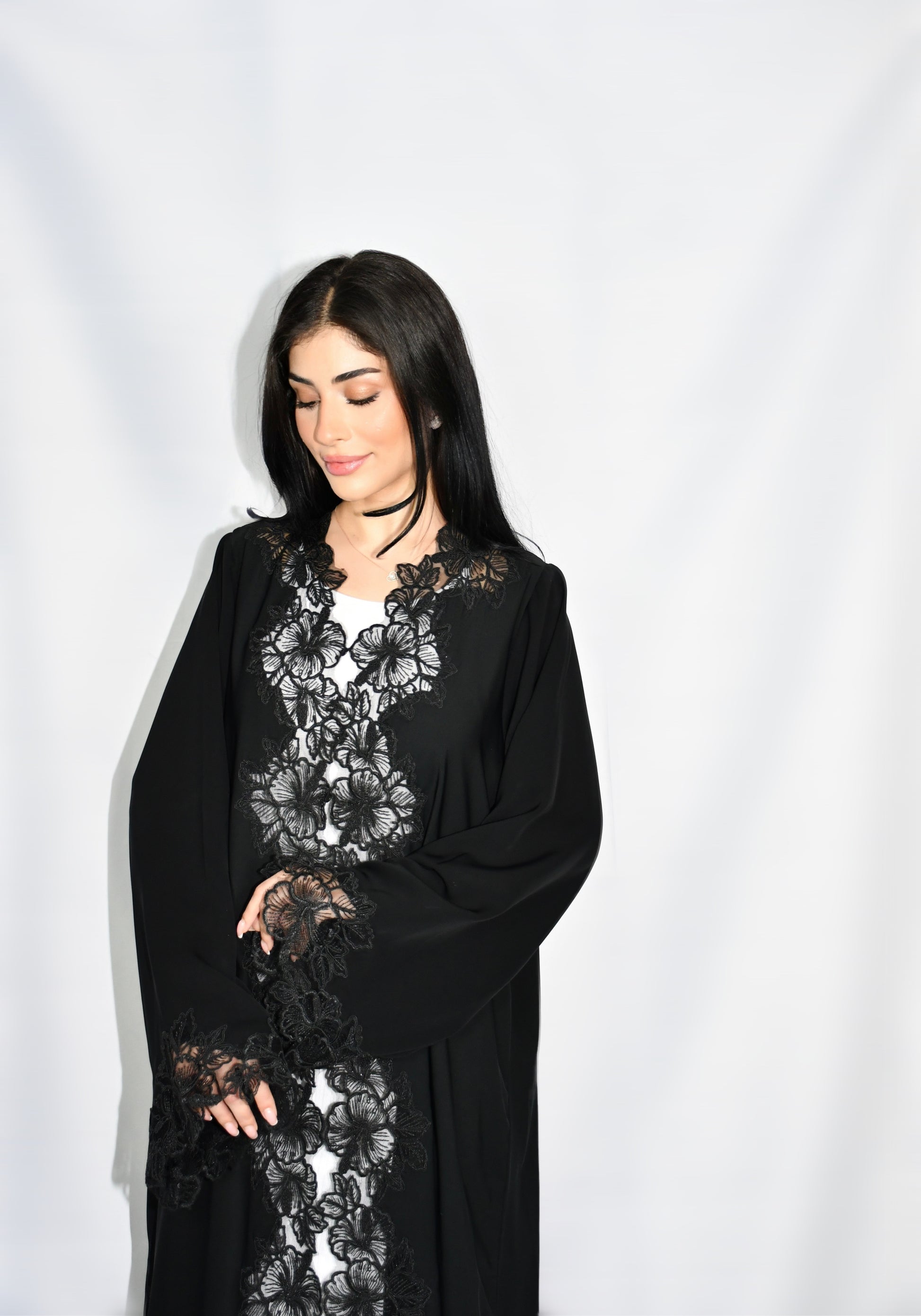Dahlia abaya, black, detail 3