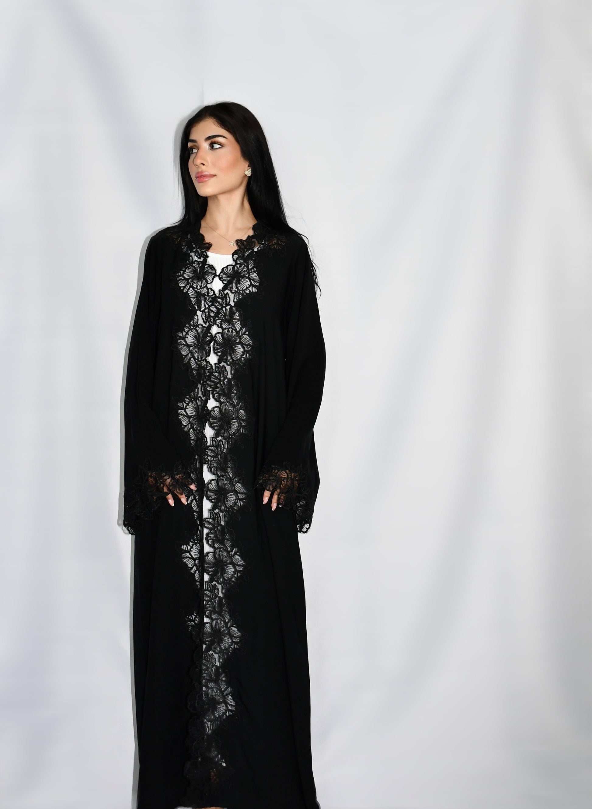 Dahlia abaya, black, detail 5