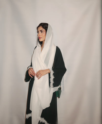 Roudha abaya, black and white, detail 7