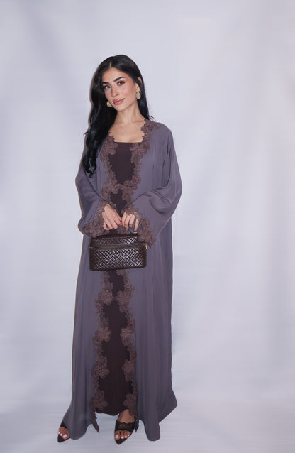 Dana abaya, soft grey, detail 5