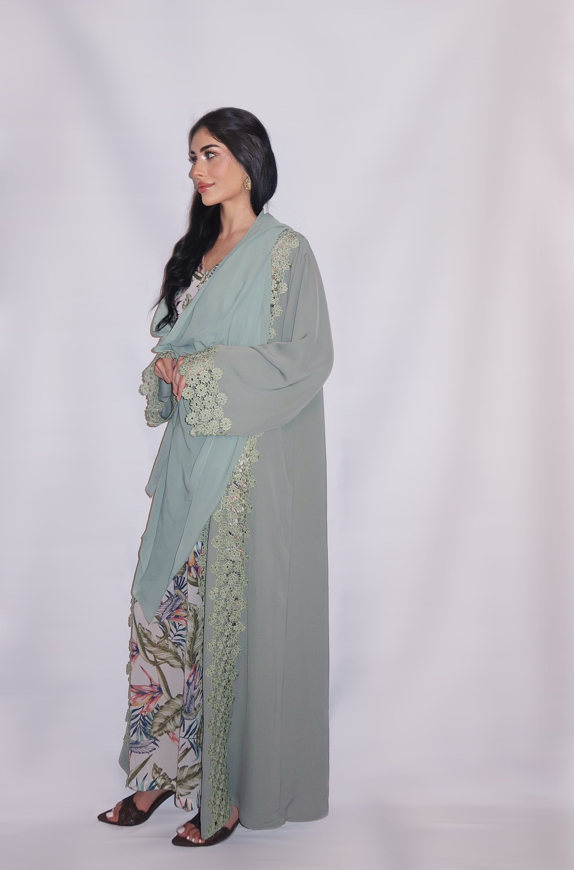 Fairouz abaya, sage green, detail 7