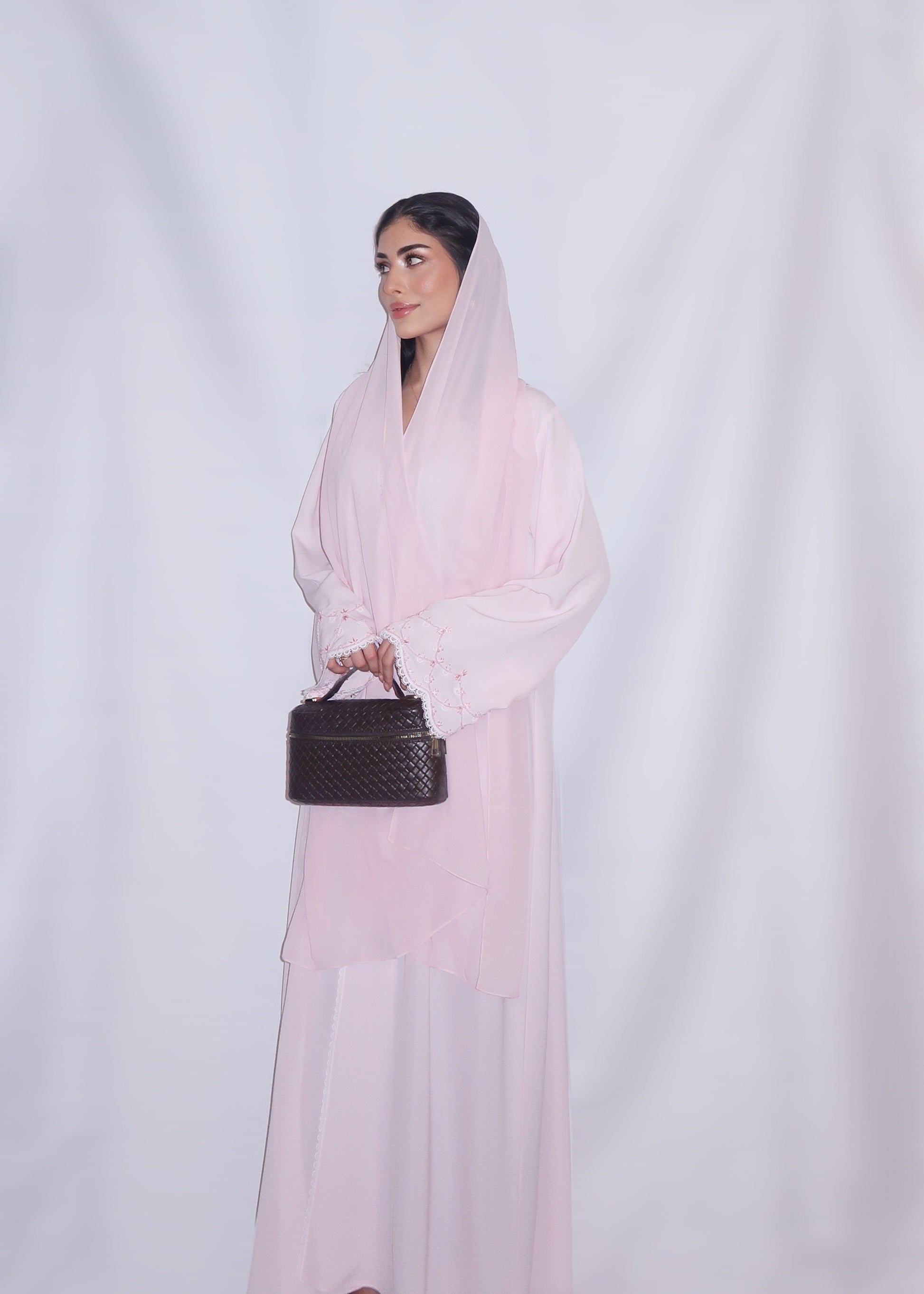 Mai abaya, soft blush pink, detail 10