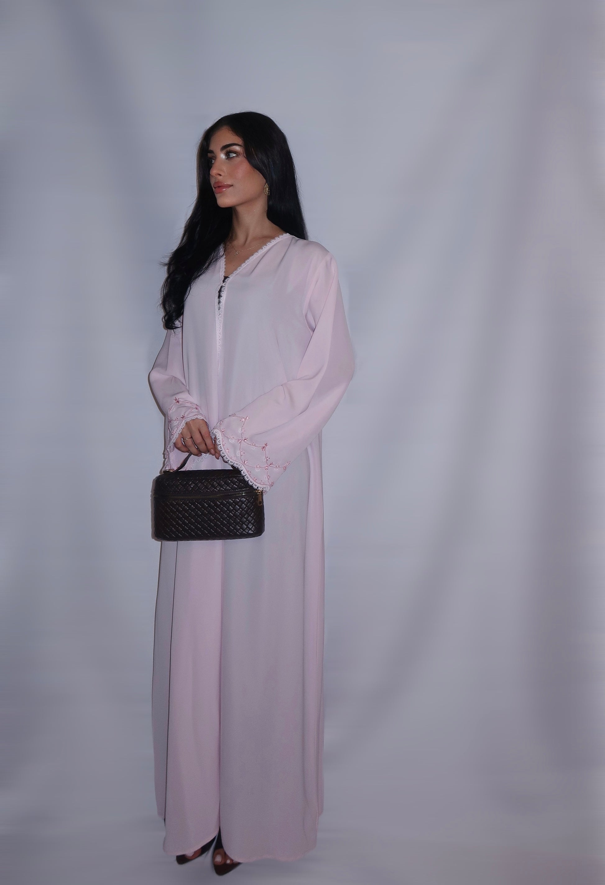 Mai abaya, soft blush pink, detail 3