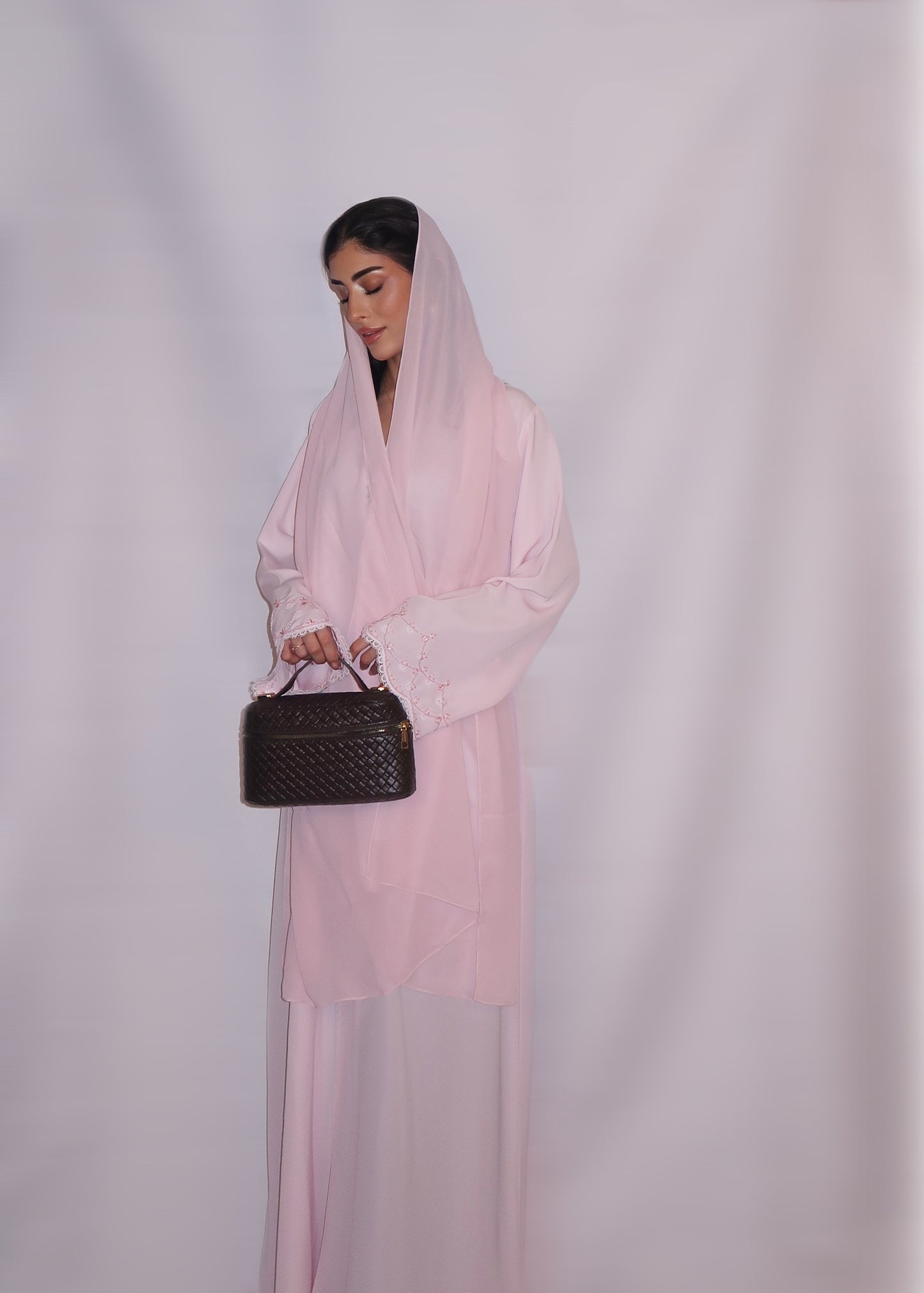 Mai abaya, soft blush pink, detail 9