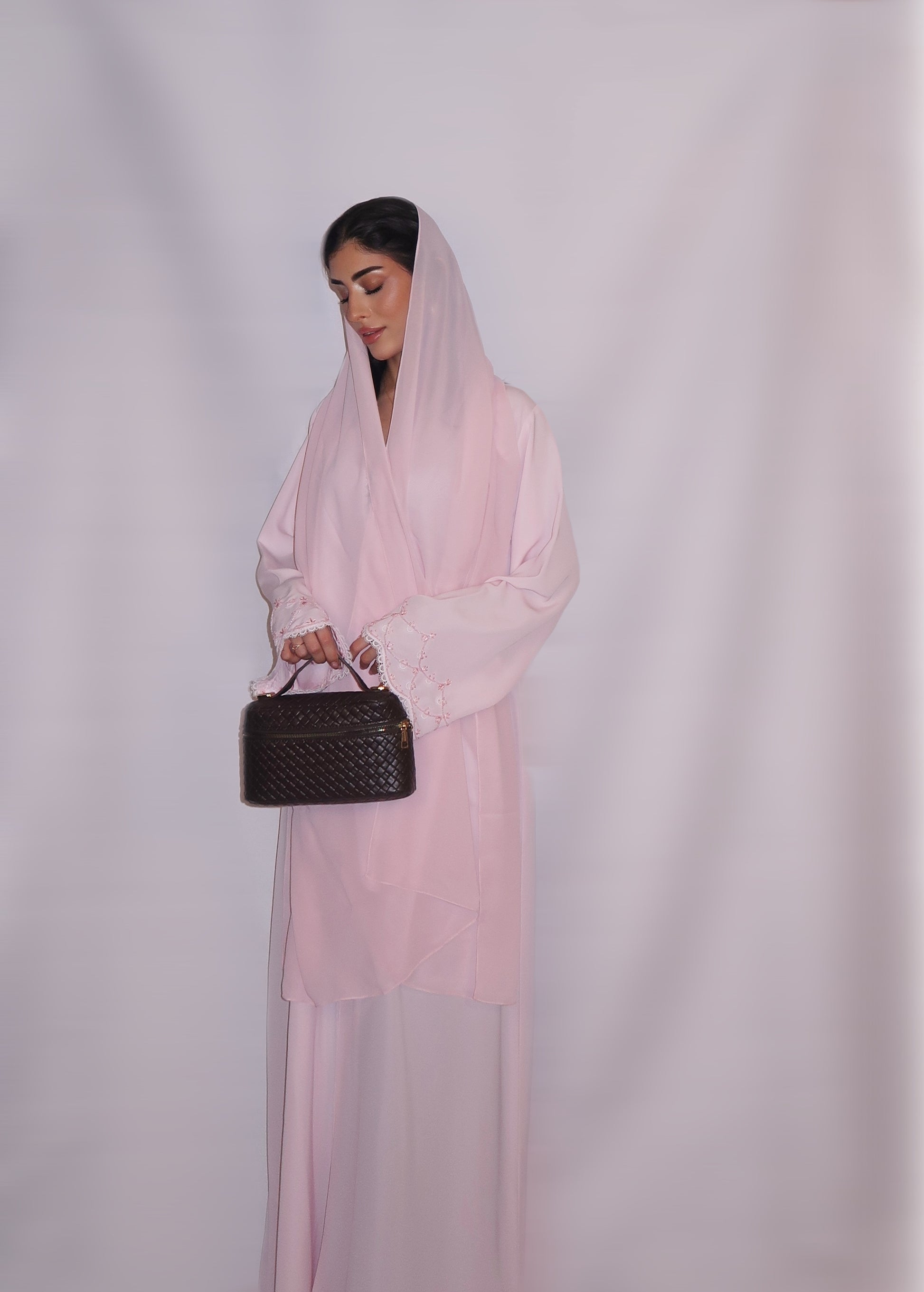 Mai abaya, soft blush pink, detail 9