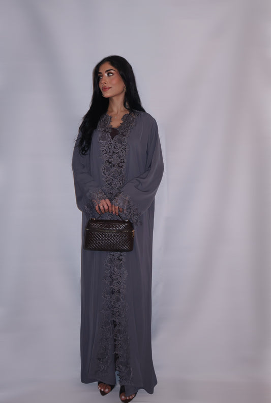 Manal abaya, soft dove grey, detail 4