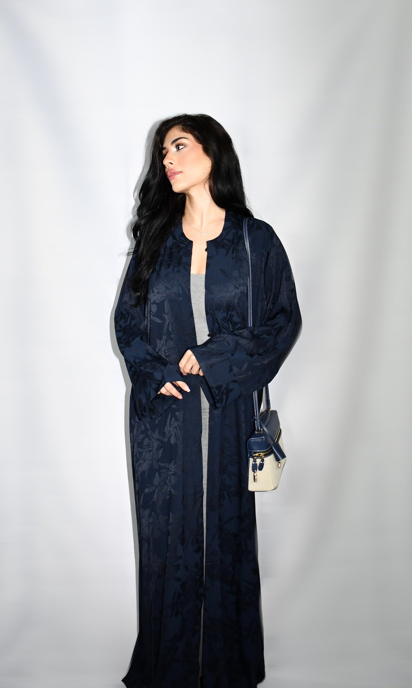 Layl abaya, navy, detail 4