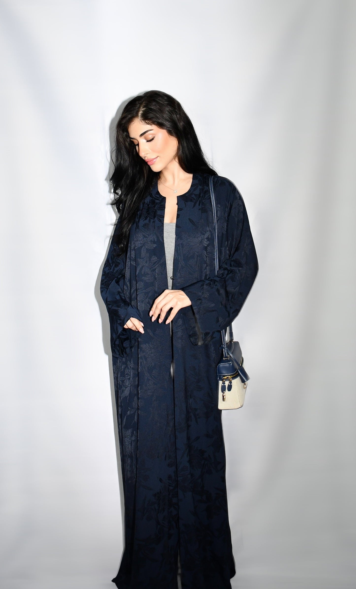 Layl abaya, navy, detail 5