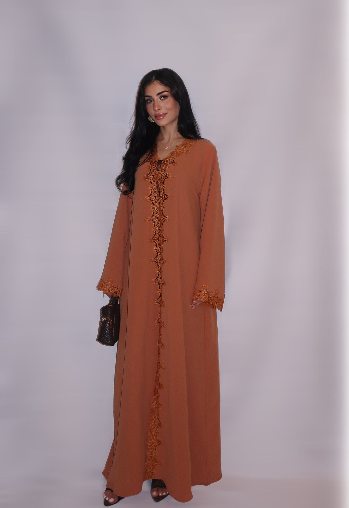 Qamar abaya, warm caramel, detail 5