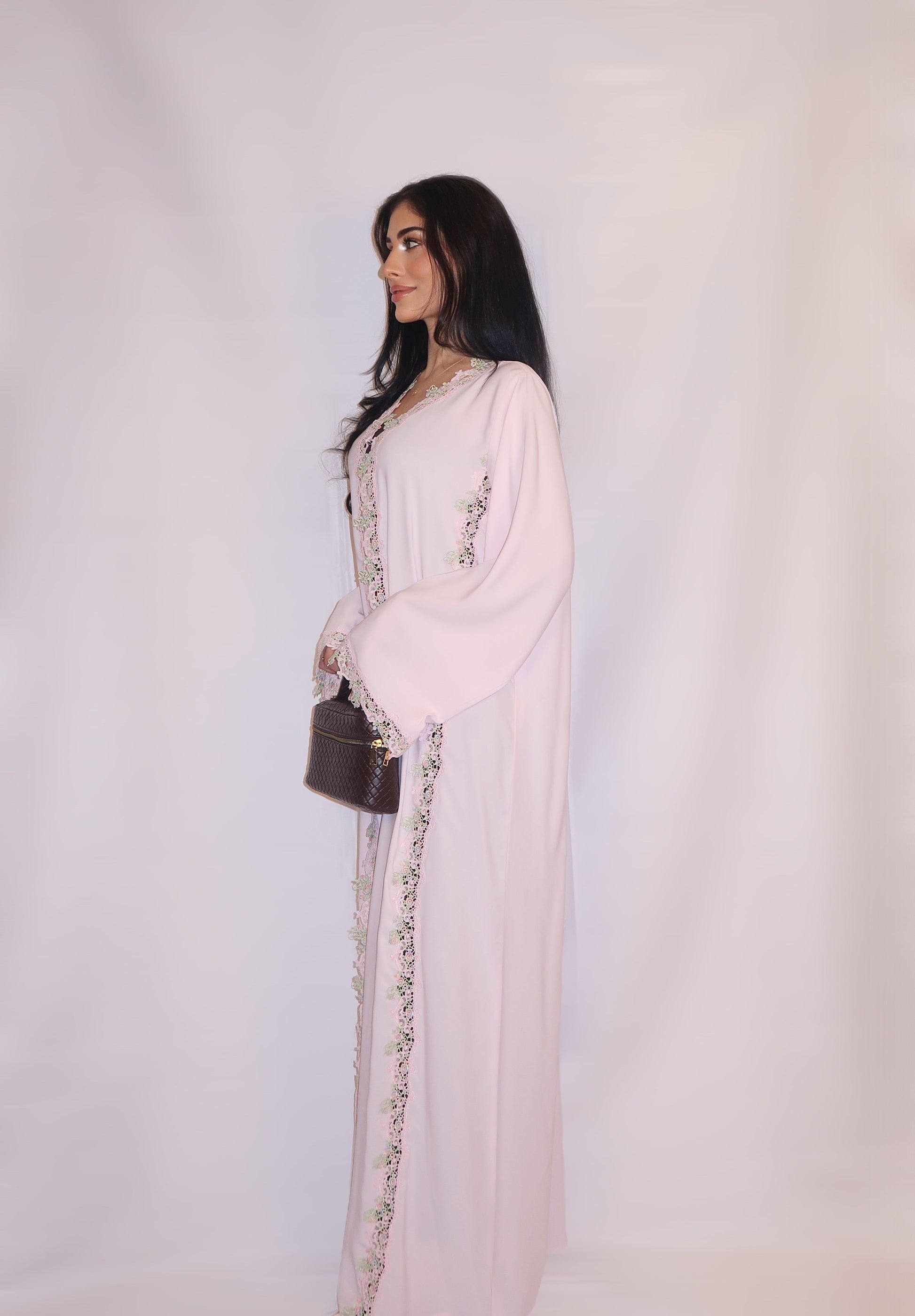 Sireen abaya, soft blush pink, detail 2