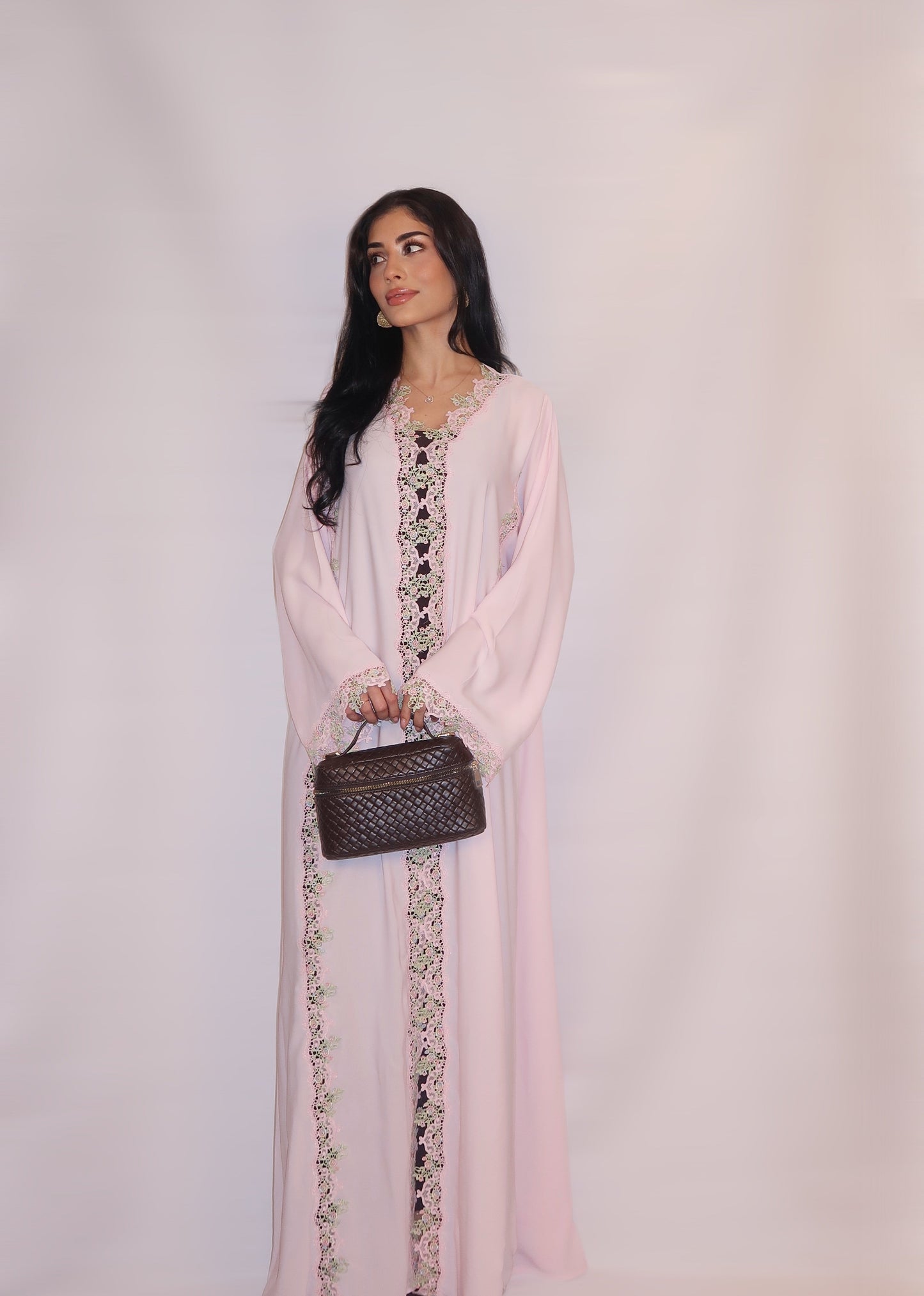 Sireen abaya, soft blush pink, detail 3