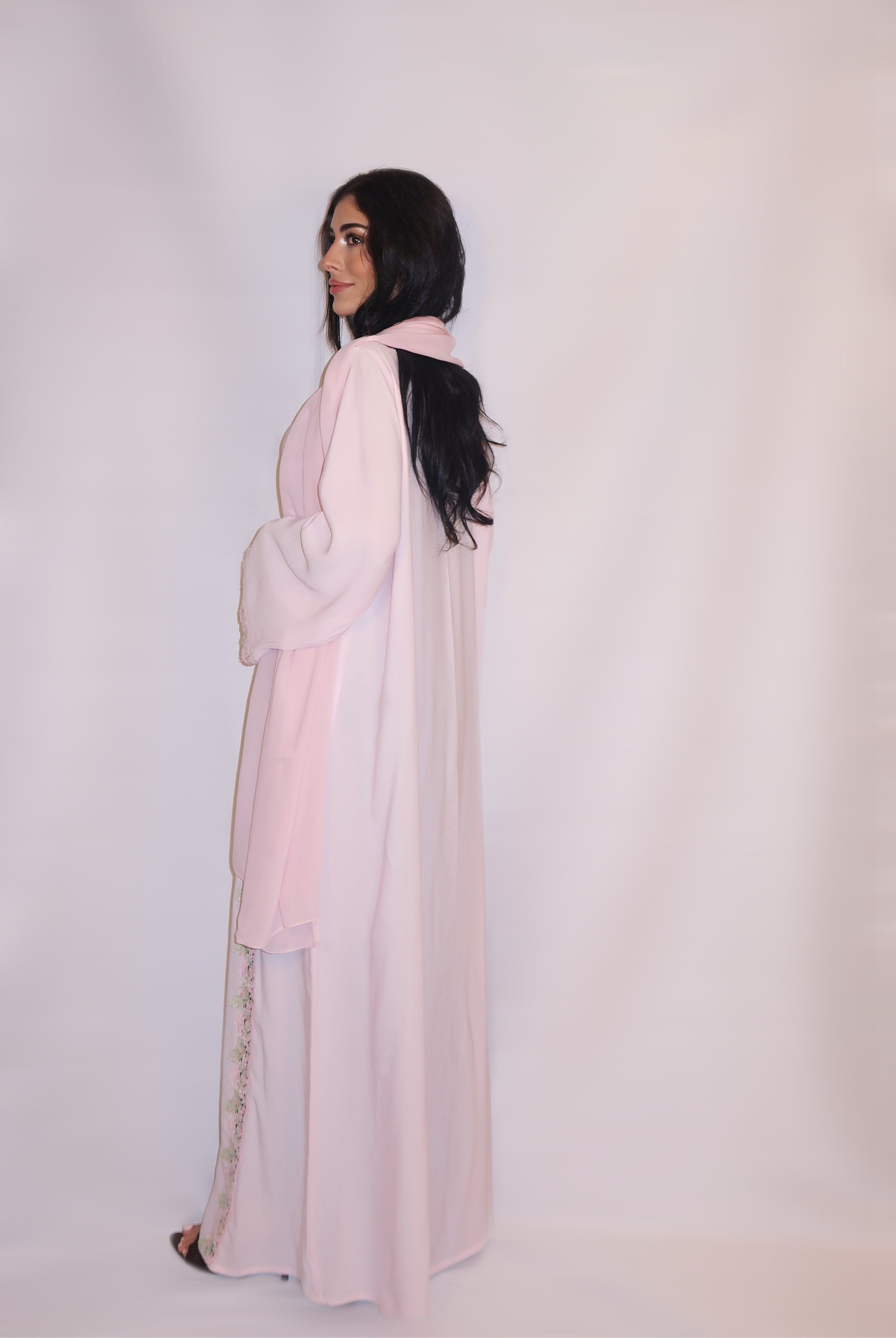 Sireen abaya, soft blush pink, detail 9